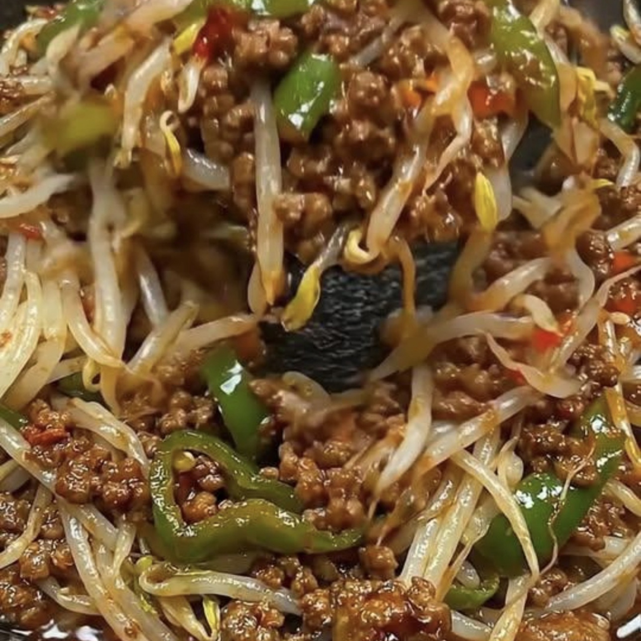 Ground Beef and Bean Sprout Stir Fry recipe